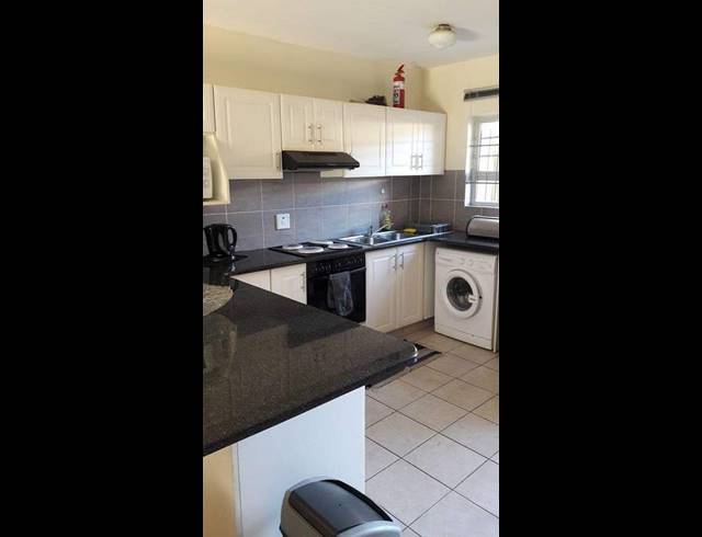 2 BEDROOM PROPERTY TO RENT IN MEER EN SEE